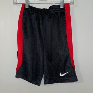 boys nike shorts